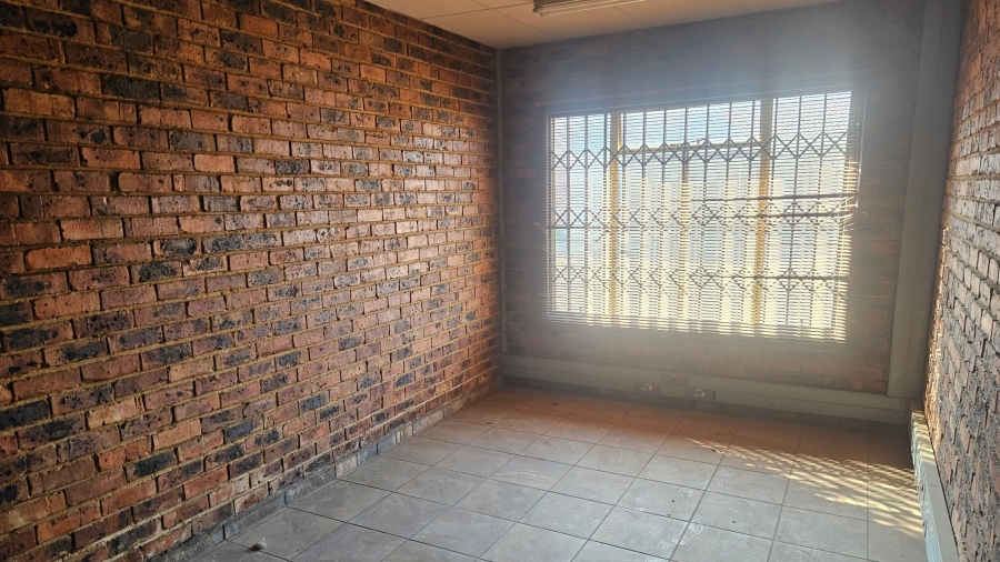 Commercial Property for Sale in Sasolburg Industrial Zone 2 Free State